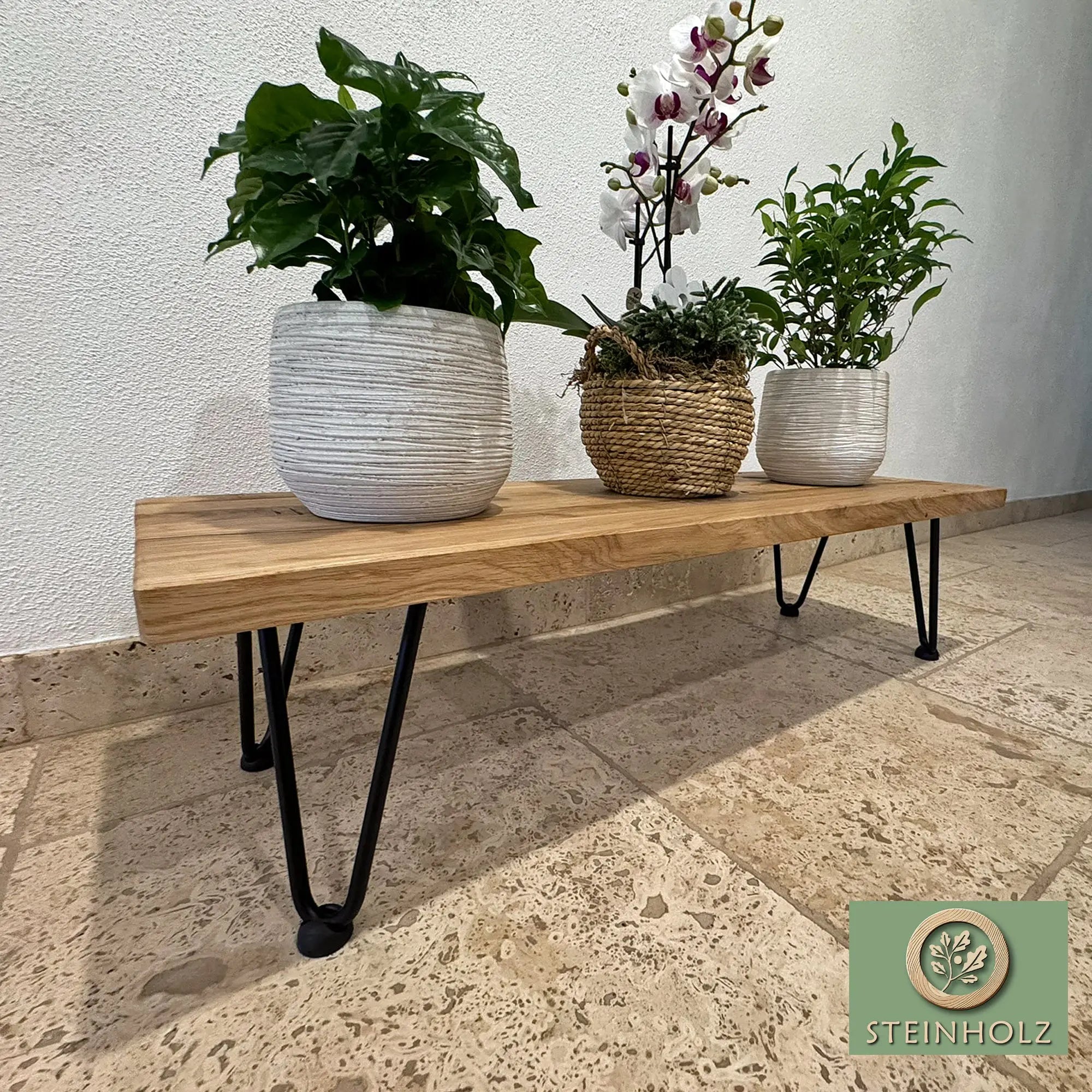 Blumenbank aus Wildeiche – Elegantes Design für Pflanzen & Dekorationen steinholz