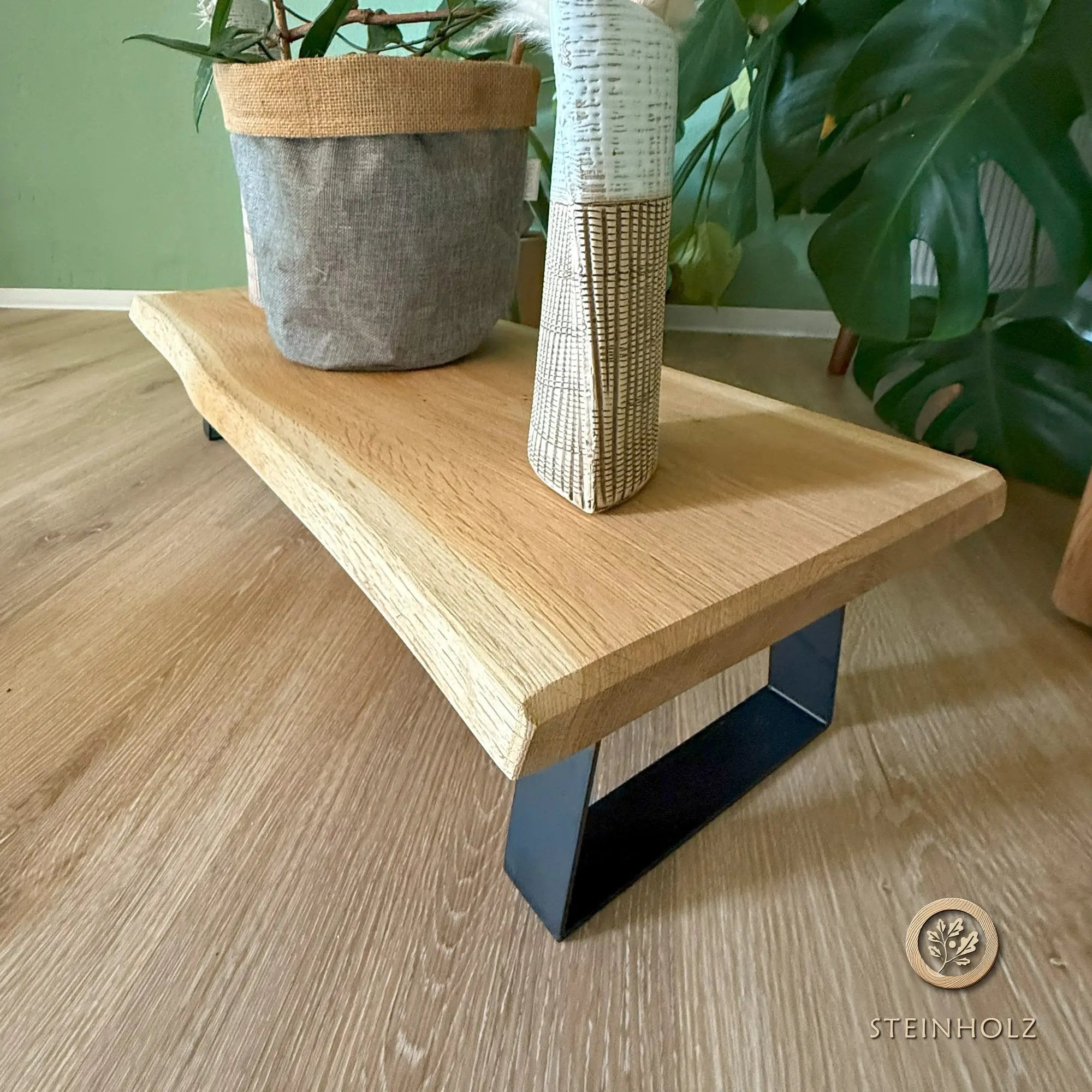 Blumenbank aus massiver Eiche mit Baumkante, geölt & handgefertigt für Pflanzen Steinholz