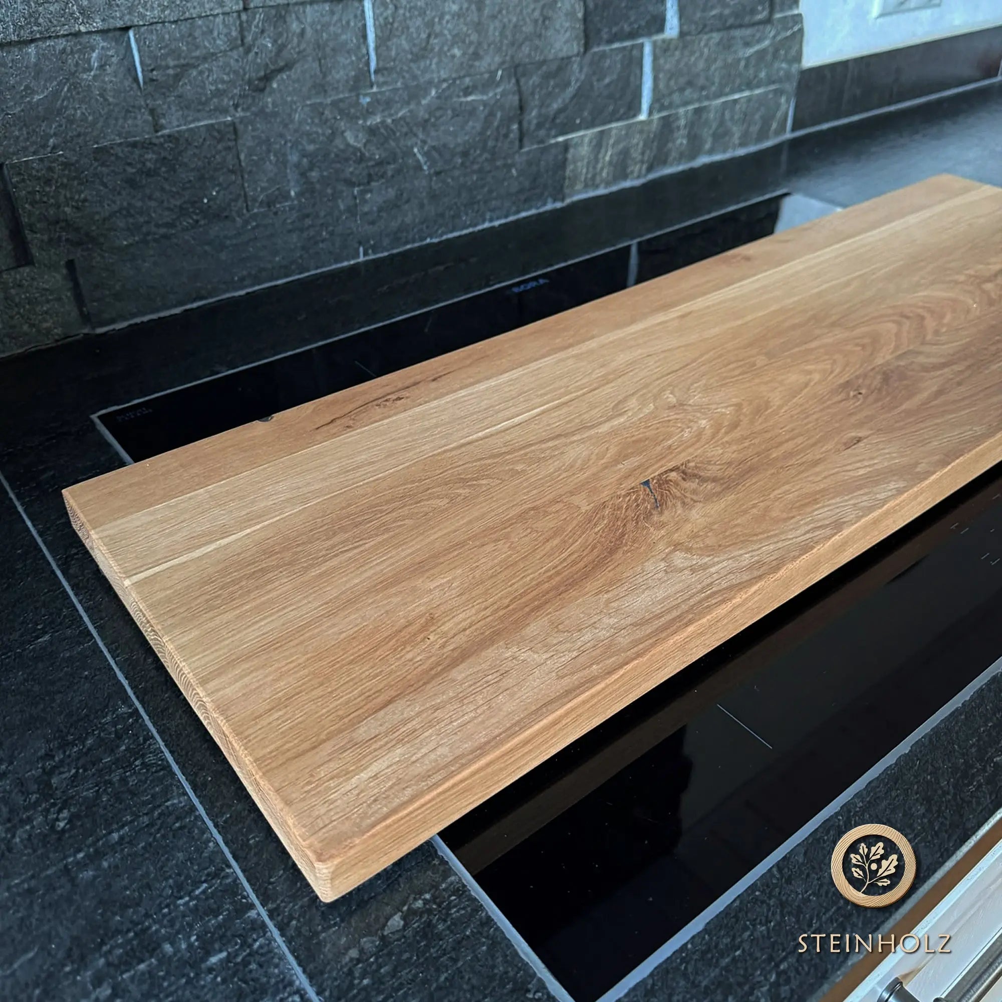 Kochfeldabdeckung aus Wildeiche – Praktisch, stilvoll & funktional für Ihre Küche steinholz