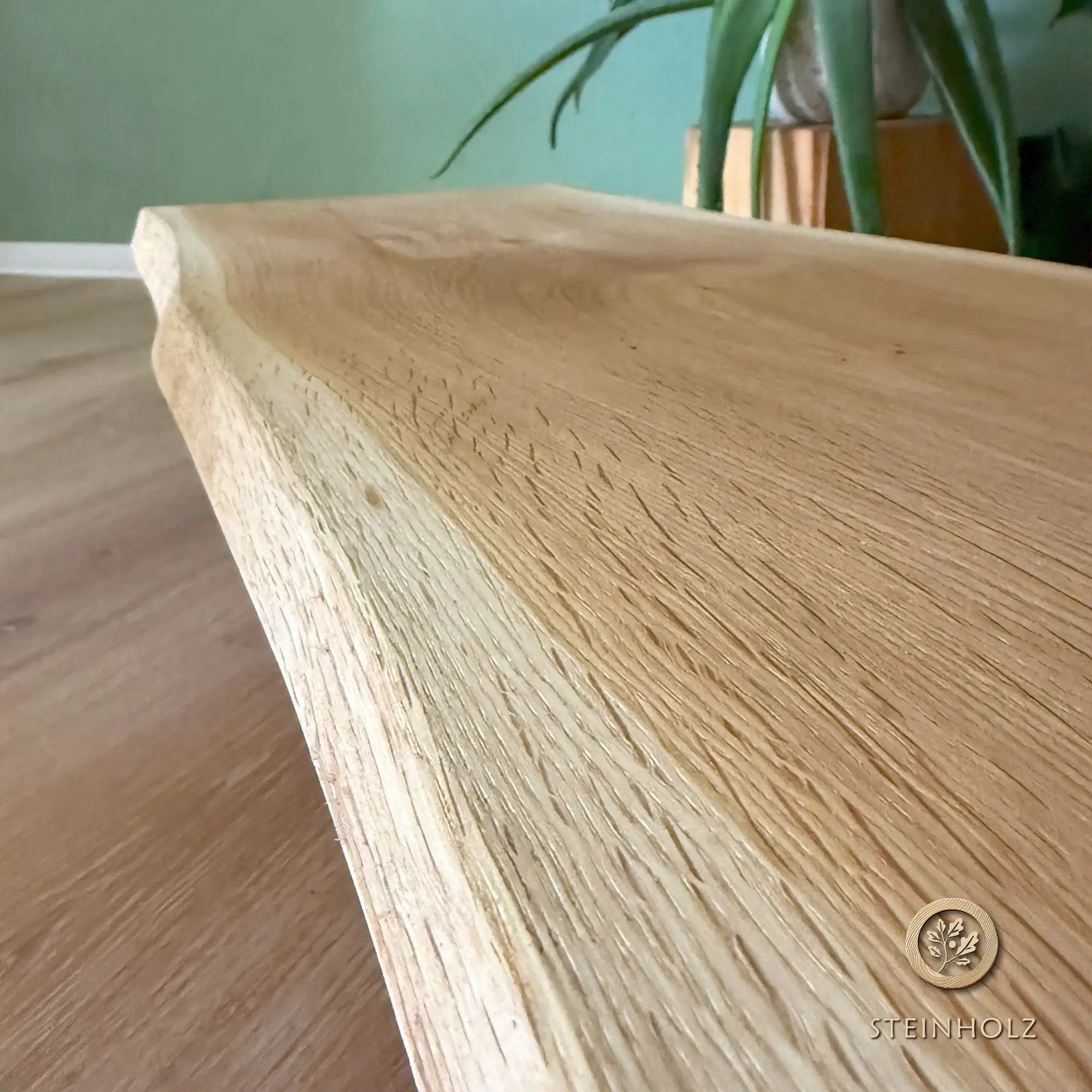 Blumenbank aus massiver Eiche mit Baumkante, geölt & handgefertigt für Pflanzen  Steinholz