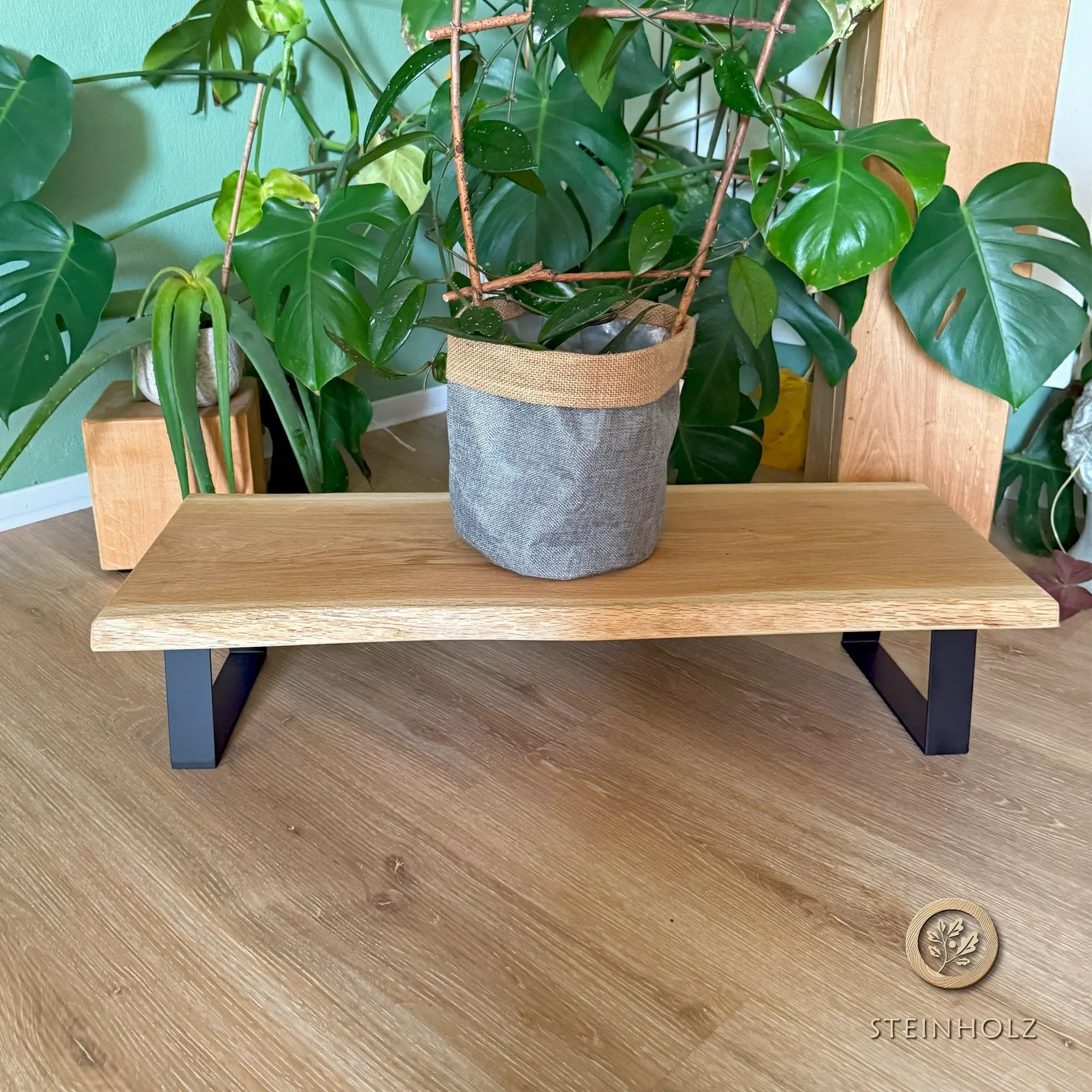 Blumenbank aus massiver Eiche mit Baumkante, geölt & handgefertigt für Pflanzen  Steinholz