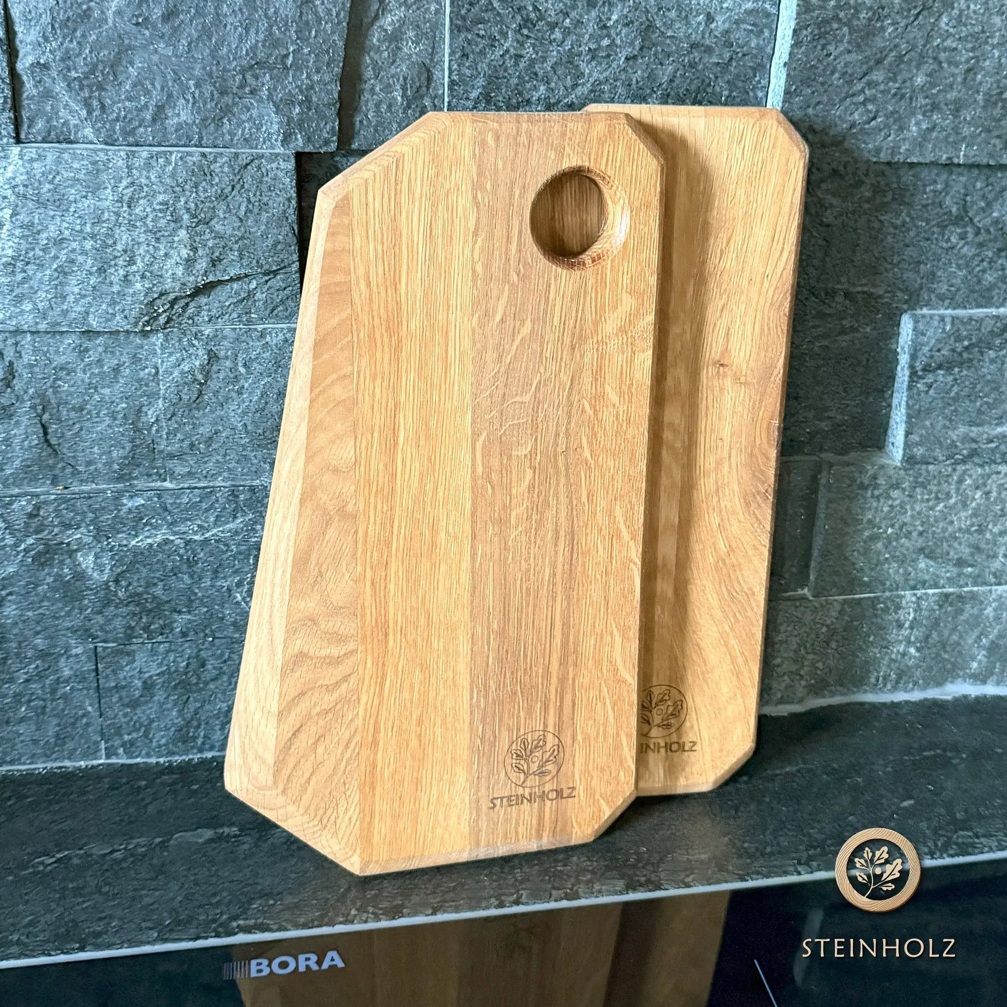 Schneidebrett aus Eiche mit Baumkante – Robust, stilvoll und einzigartig  Steinholz