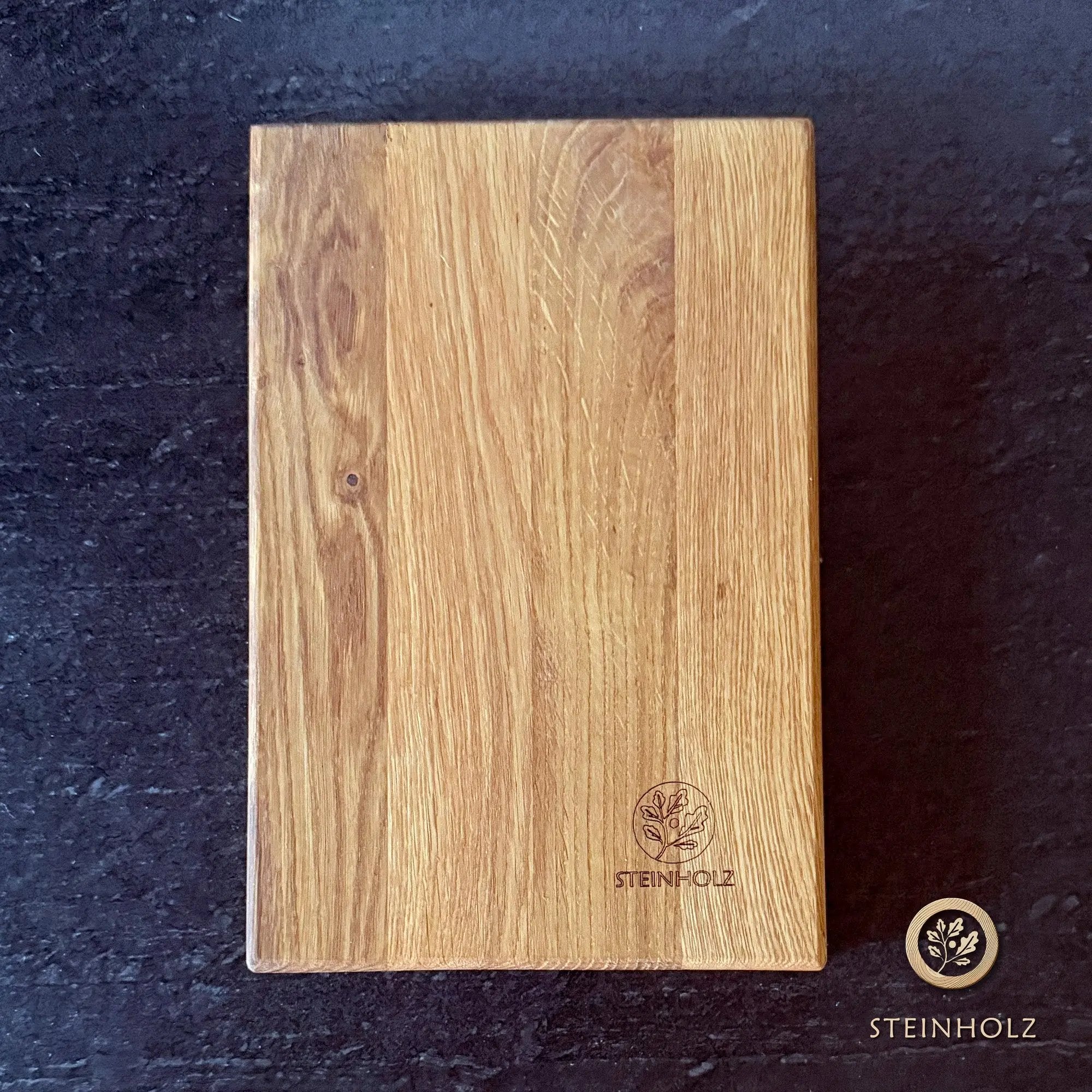 Schneidebrett aus Eiche mit Baumkante – Robust, stilvoll und einzigartig  Steinholz