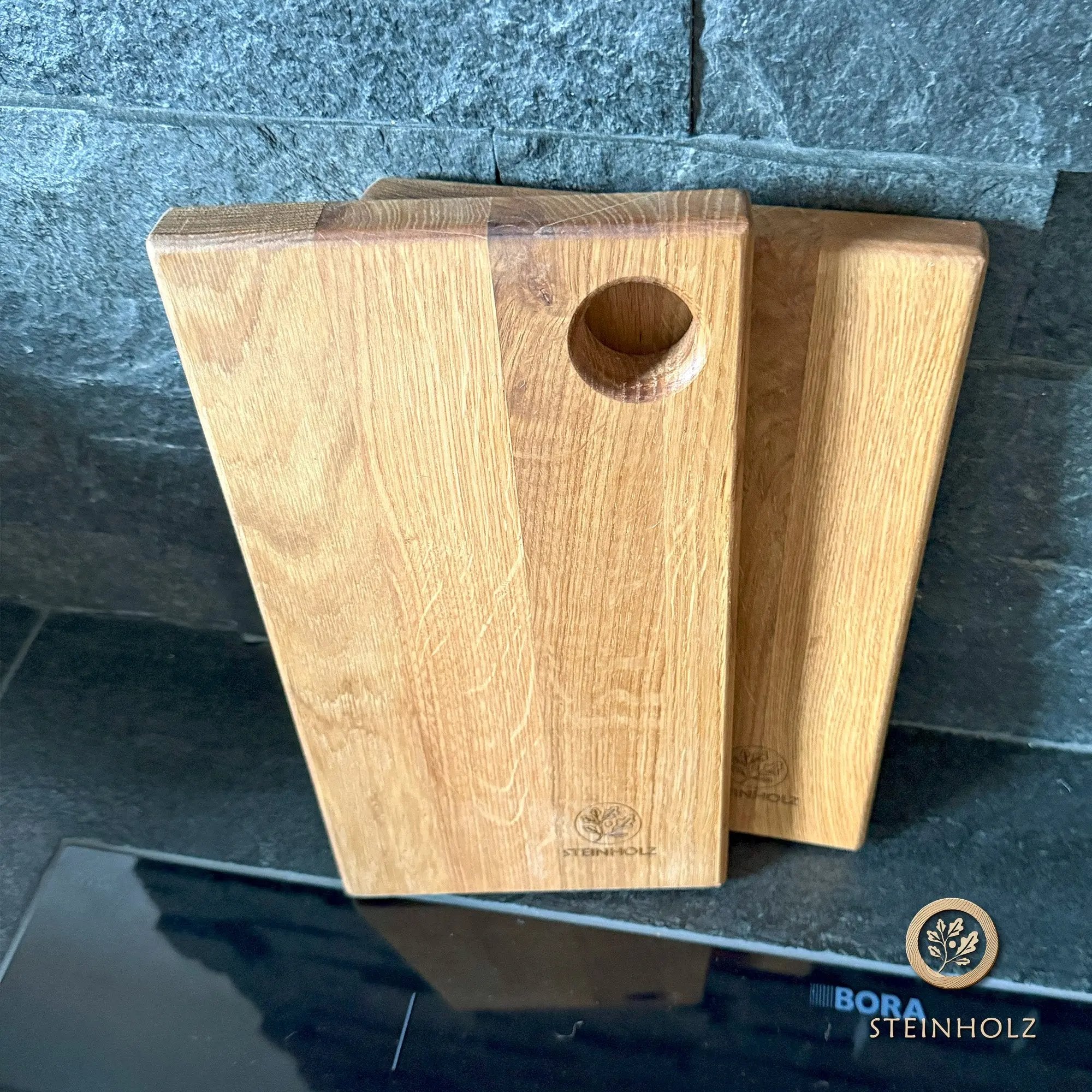 Schneidebrett aus Eiche mit Baumkante – Robust, stilvoll und einzigartig  Steinholz