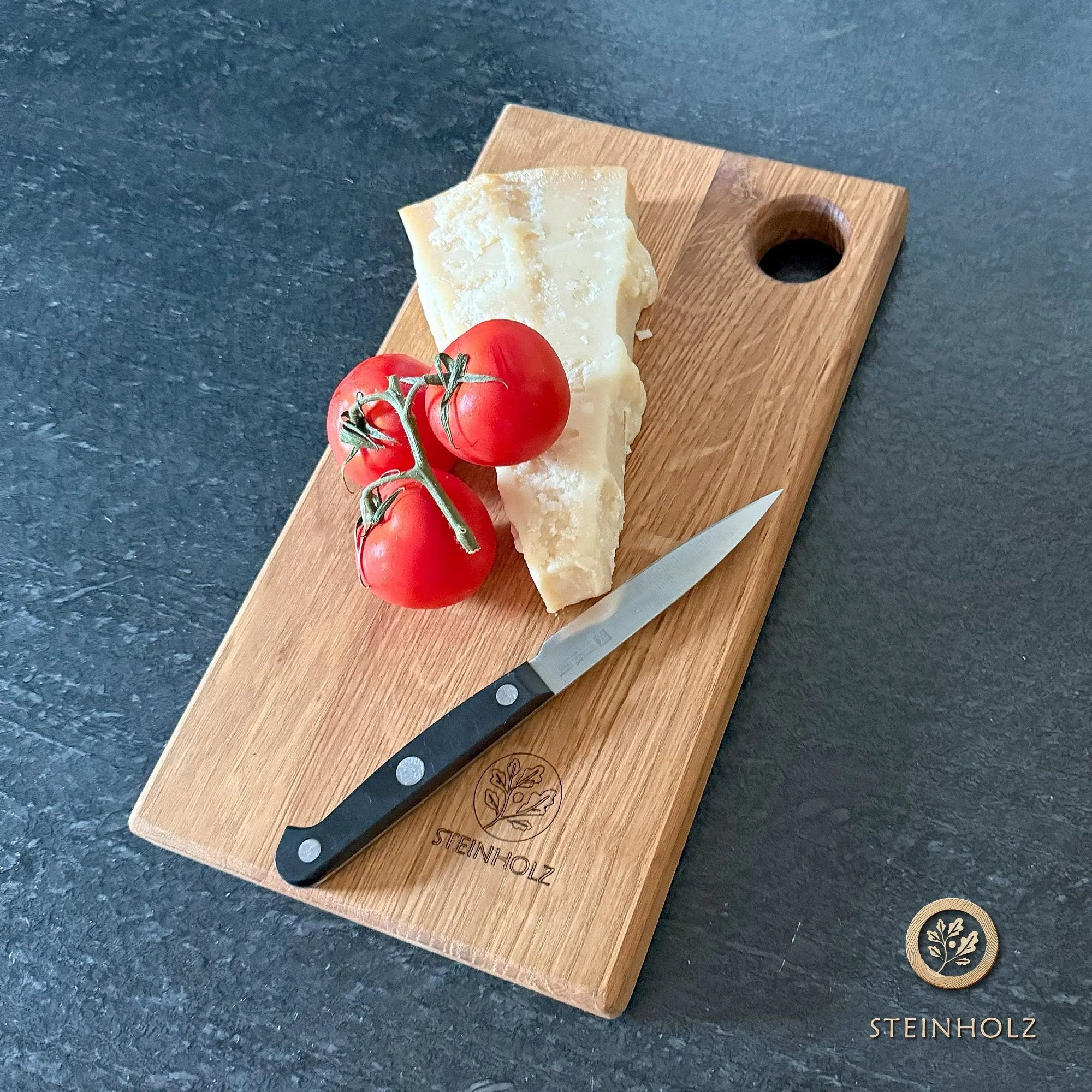 Schneidebrett aus Eiche mit Baumkante – Robust, stilvoll und einzigartig  Steinholz